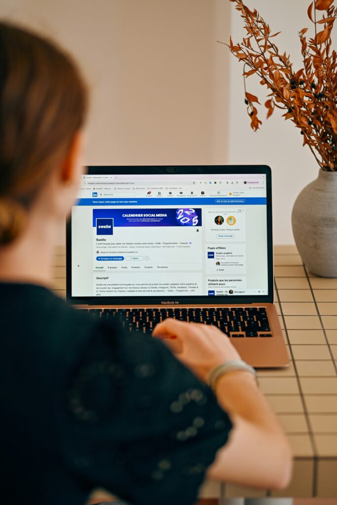 Hello World Featured Image